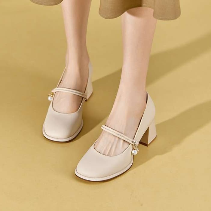 エレガントスクエアトゥ パールストラップパンプス