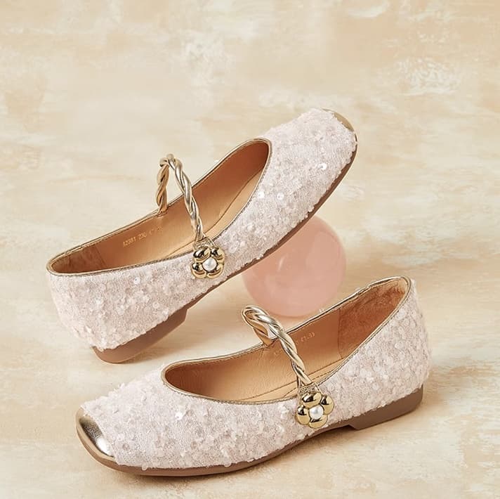 シルバースパンコール上品ツイストストラップパンプス