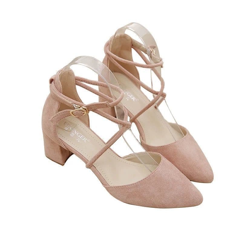 結婚式パンプス 上品ベージュクロスストラップローヒール