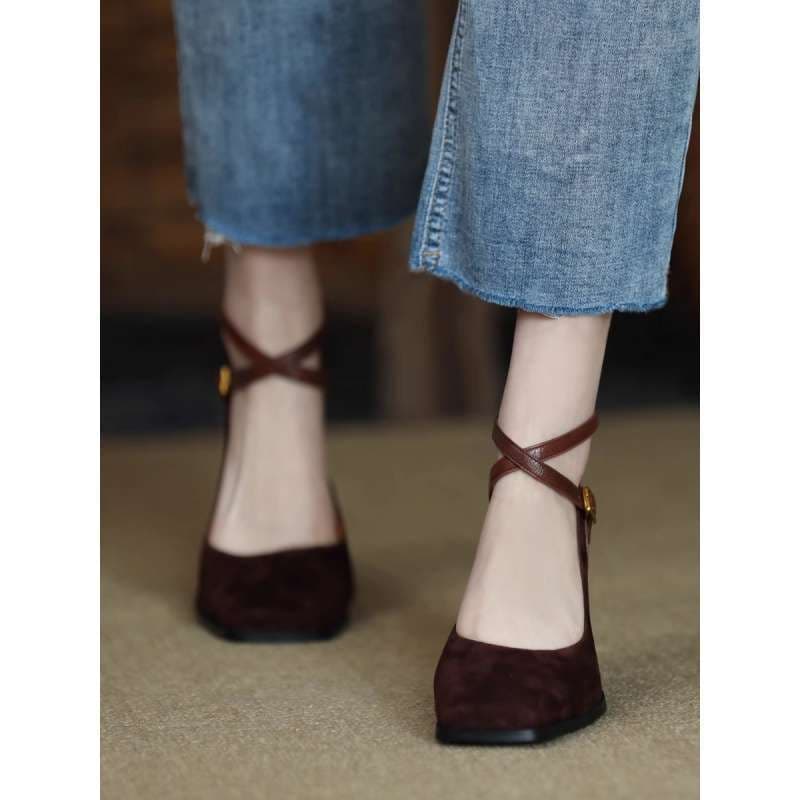 エレガントスエードコンビ クロスストラップパンプス