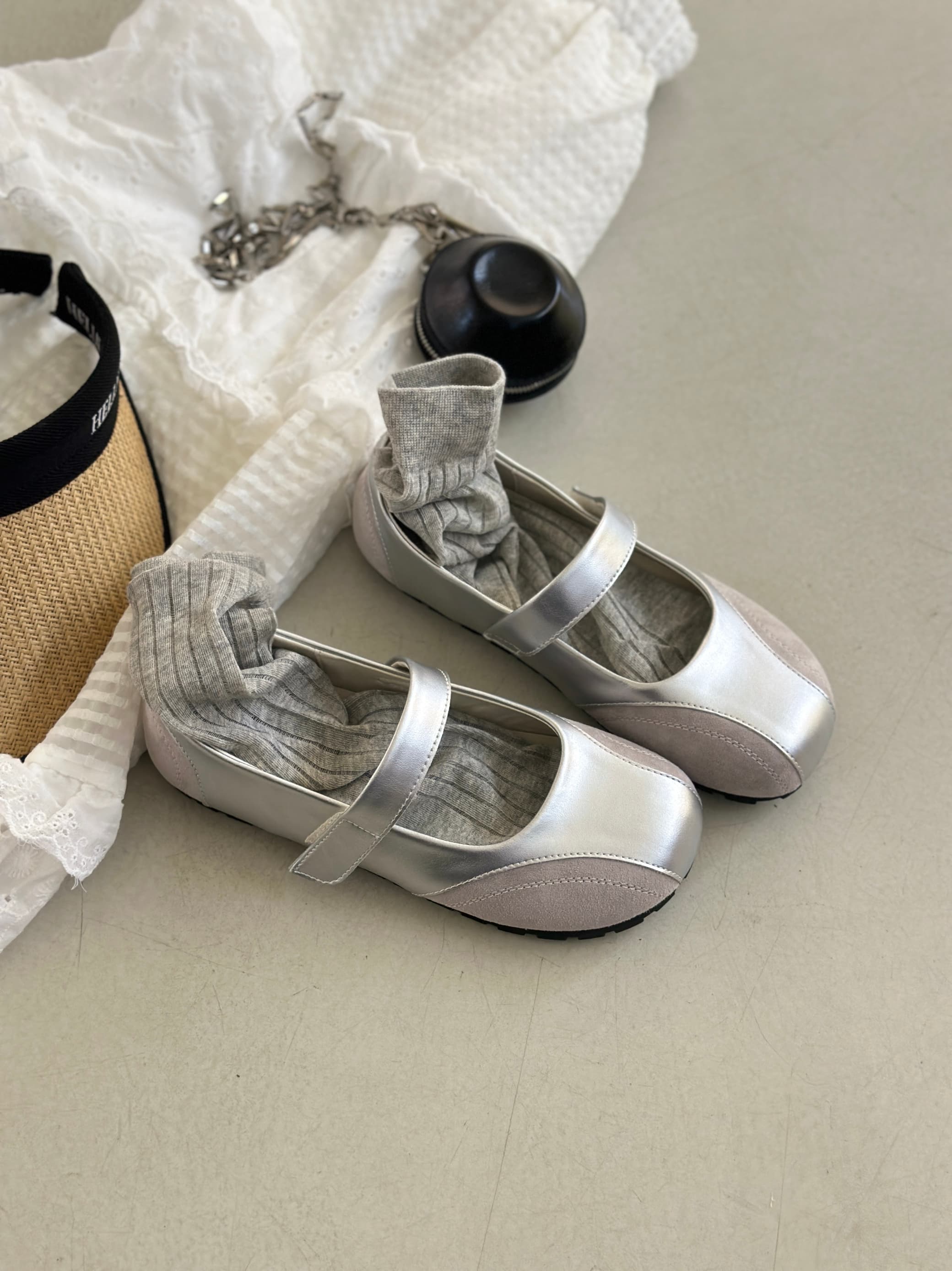結婚式パンプス グレイスシルバー 上品ストラップパンプス