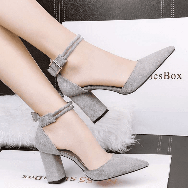 結婚式パンプス スエードアンクルストラップ厚底パンプス