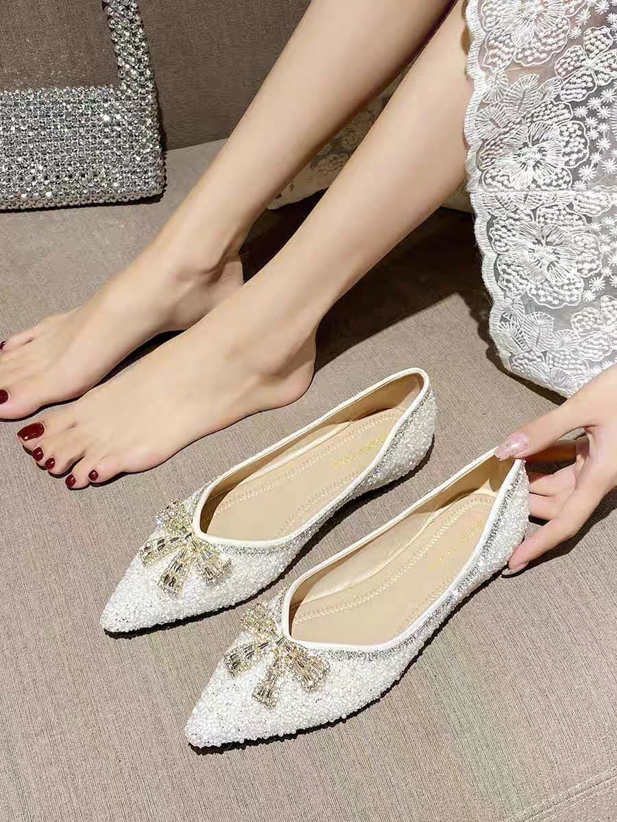 華やかゴールドリボン輝く上品ぺたんこパンプス