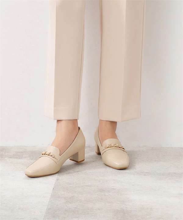 エレガントスクエアチェーン ローヒールパンプス