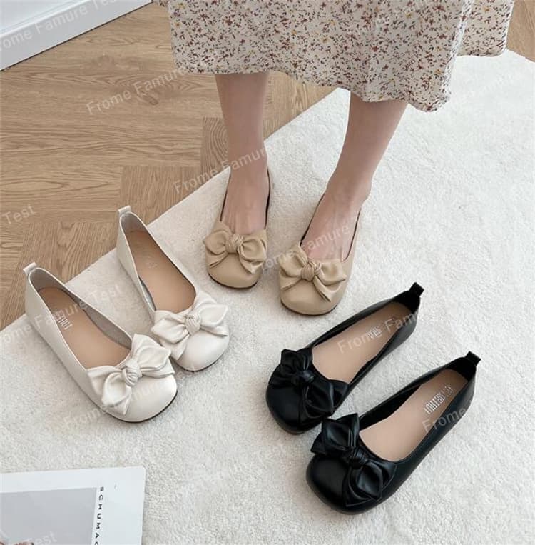 やわらかリボン付き上品ぺたんこ結婚式パンプス