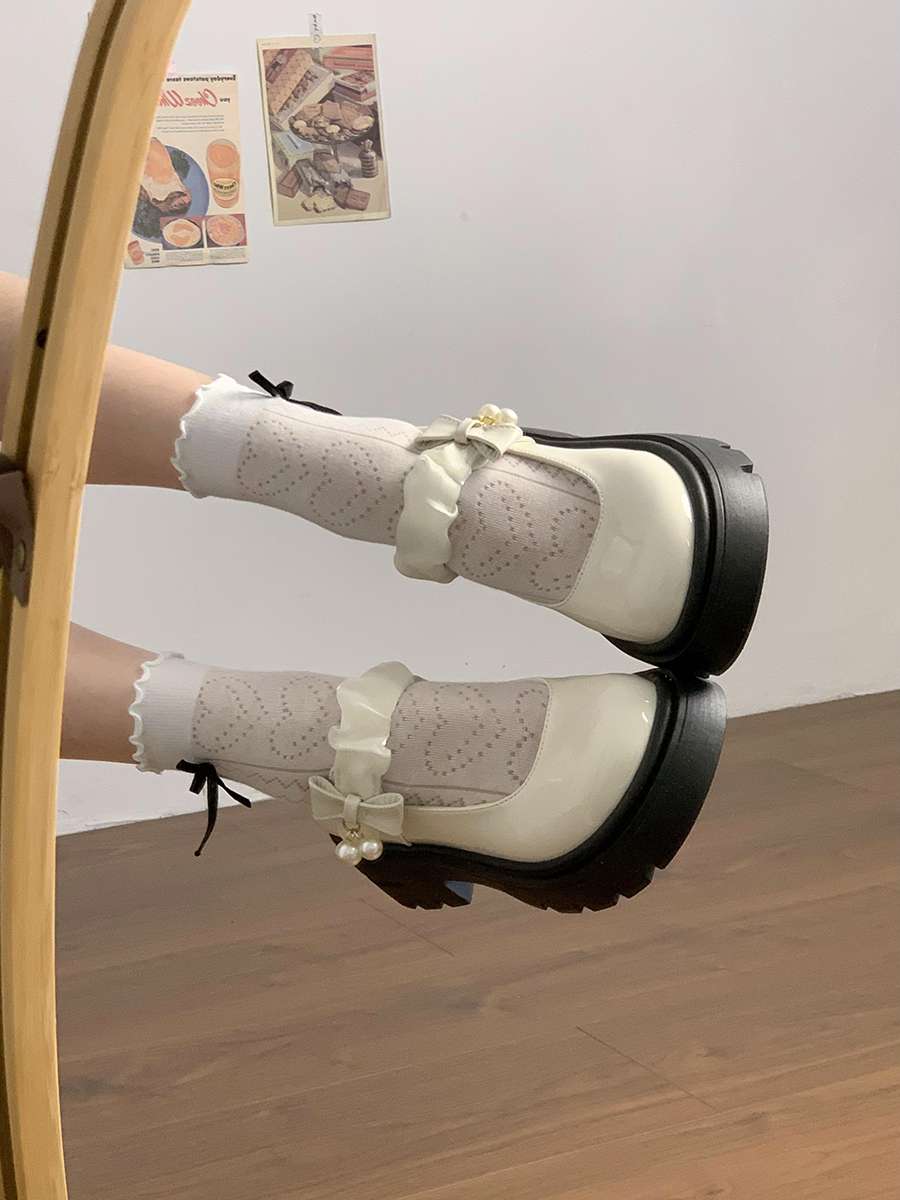 シルバーグロス パールリボン フリルパンプス