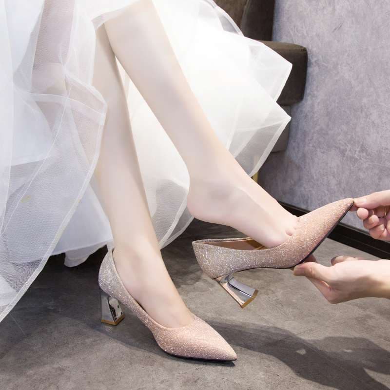結婚式パンプス 上品シルバーメタリックヒール