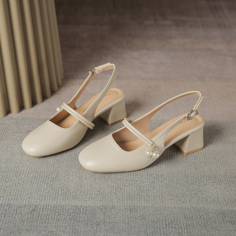 パールチャーム付き 上品ローヒールパンプス