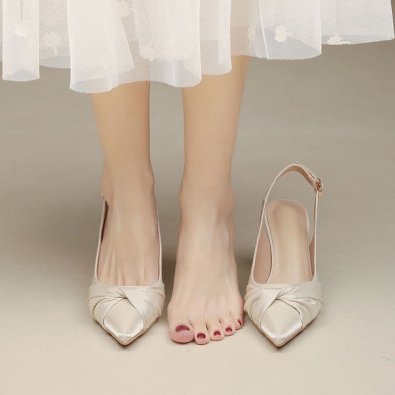 エレガントツイストサテン ポインテッドパンプス